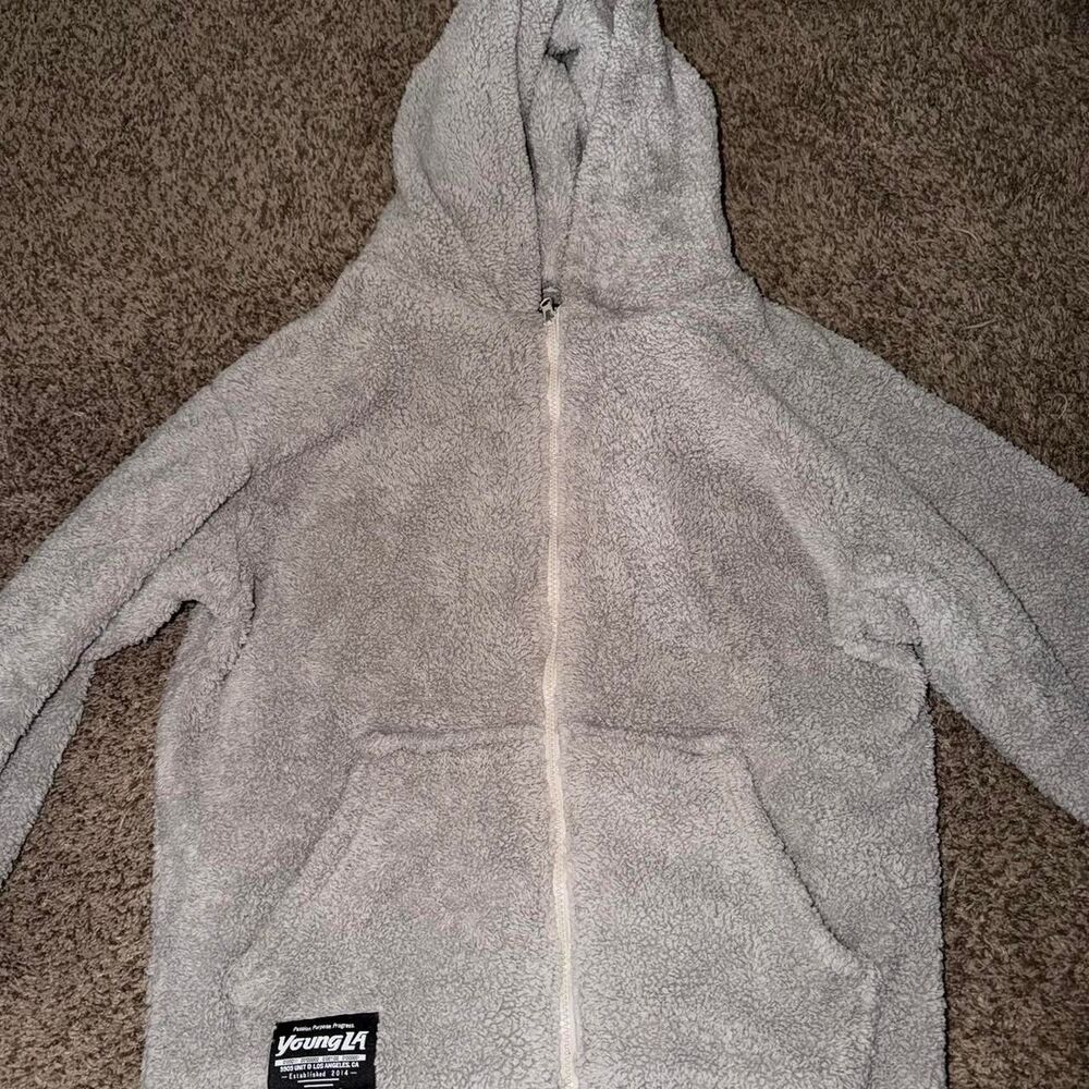 Youngla Men's Grey and White Hoodie
